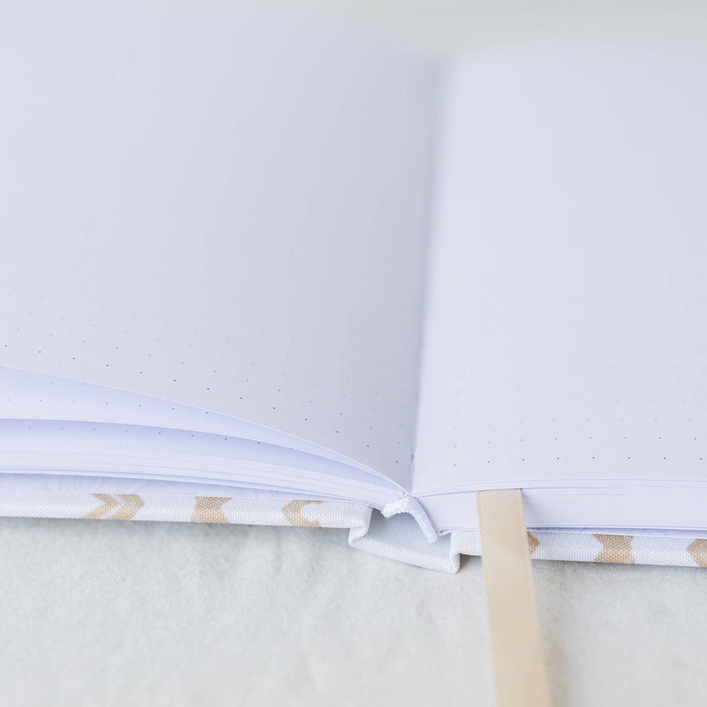 The Everly Notebook: Dot Grid