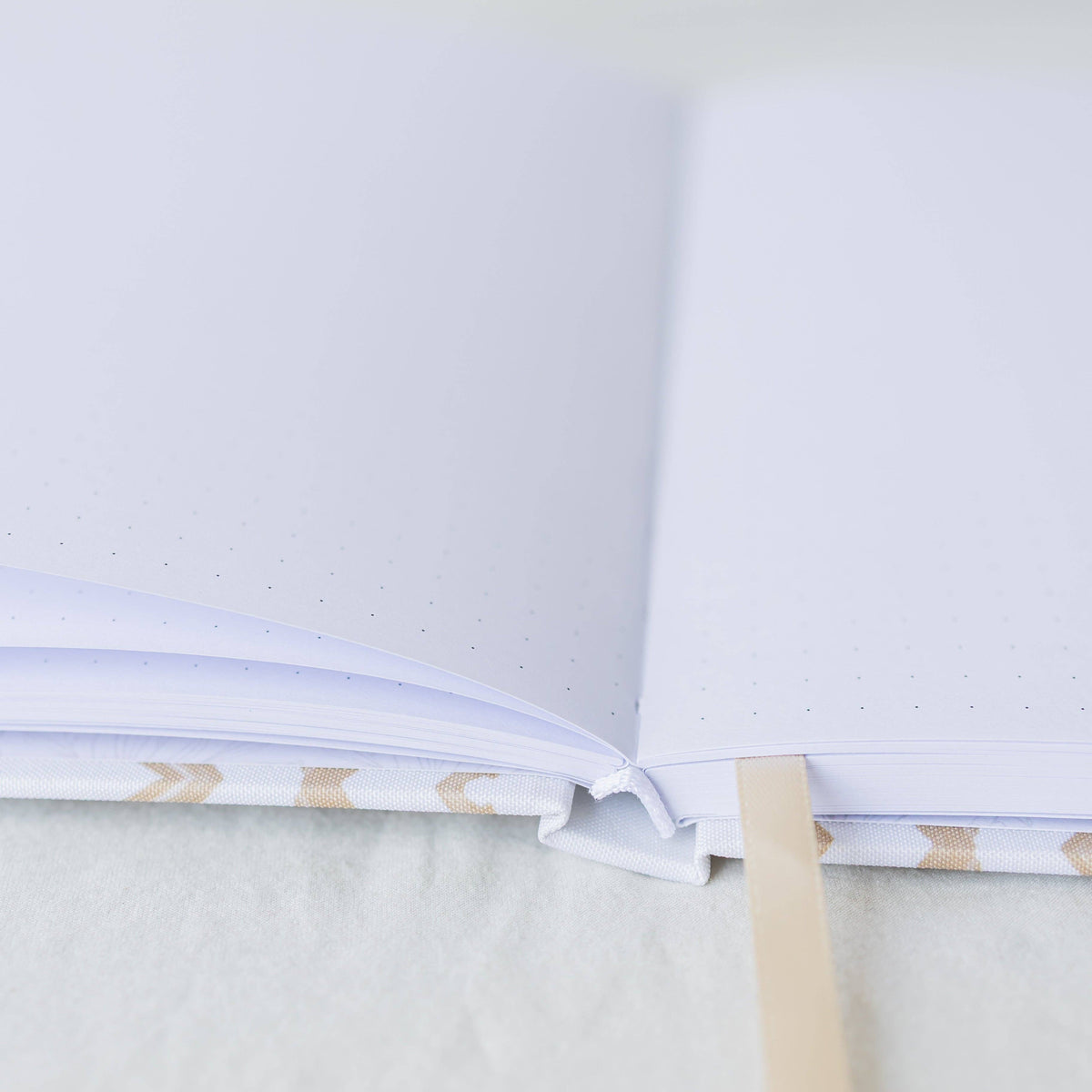 The Everly Notebook: Dot Grid