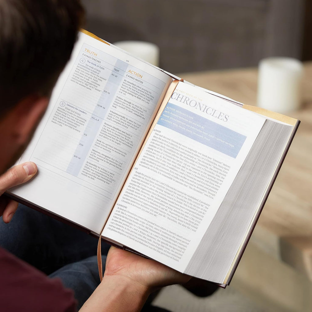 NKJV, Spirit-Filled Life Bible, Third Edition, Leathersoft, Brown, Red Letter, Comfort Print: Kingdom Equipping Through the Power of the Word