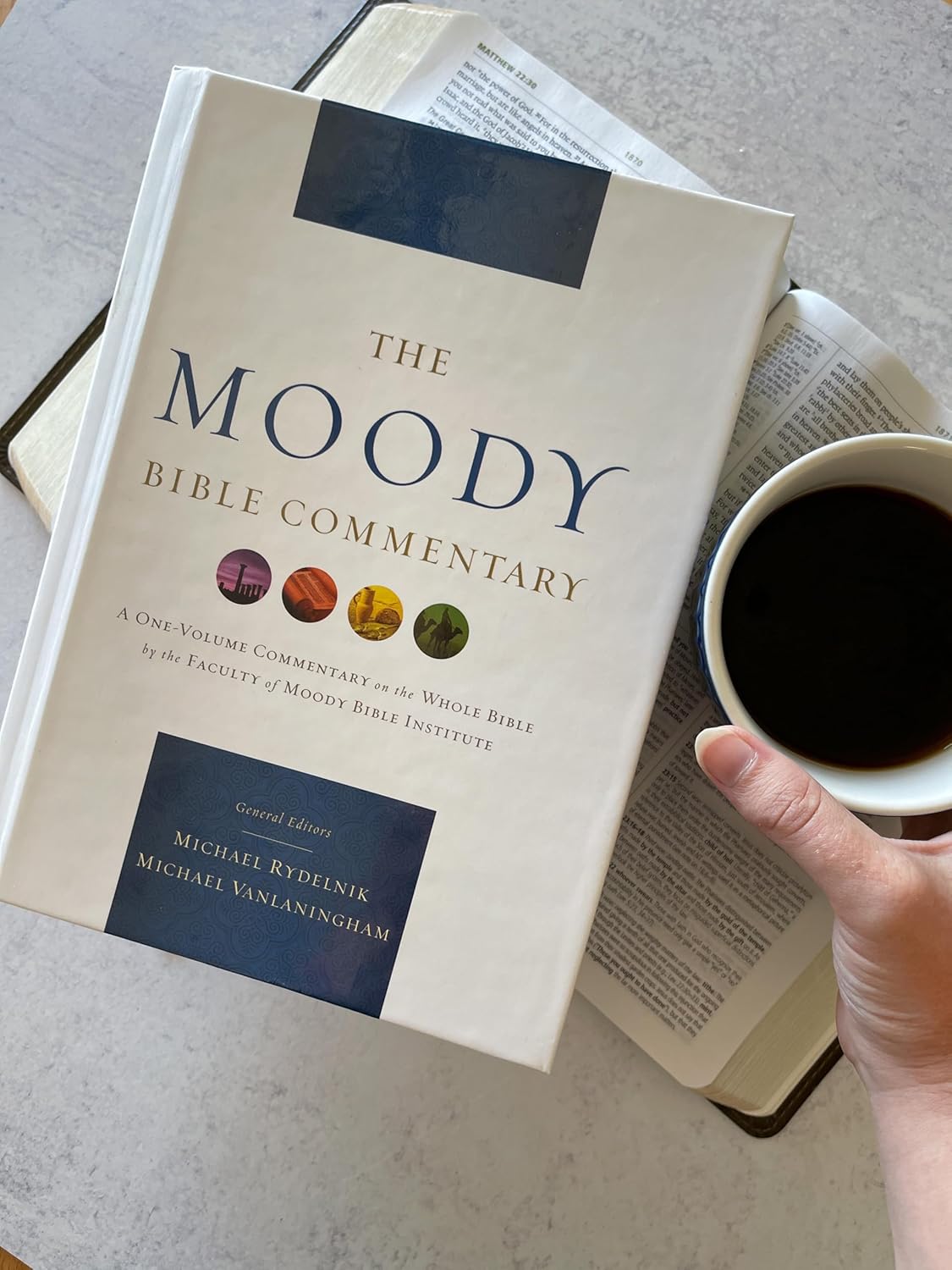 Moody Bible Commentary
