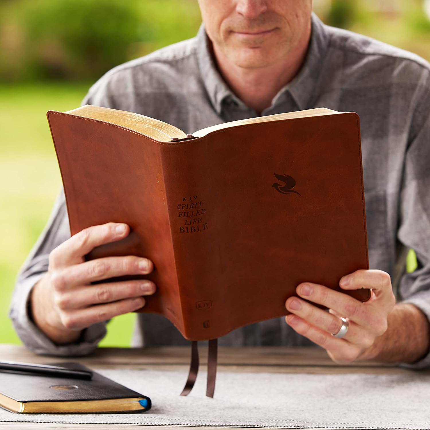 NKJV, Spirit-Filled Life Bible, Third Edition, Leathersoft, Brown, Red Letter, Comfort Print: Kingdom Equipping Through the Power of the Word