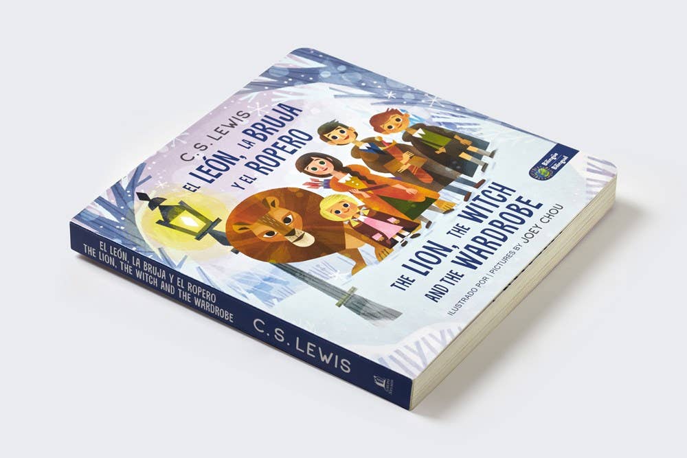 The Lion, the Witch, and the Wardrobe Bilingual Board Book