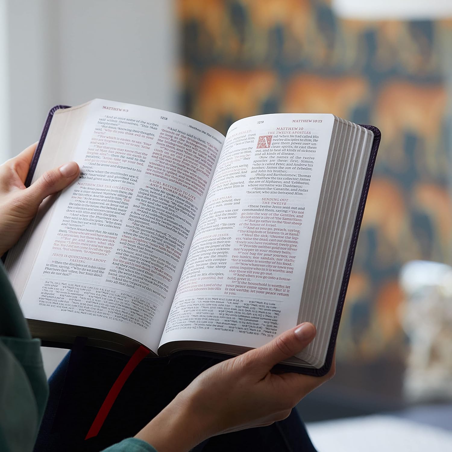 NKJV, Personal Size Reference Bible, Sovereign Collection, Leathersoft, Brown, Red Letter, Comfort Print: Holy Bible, New King James Version