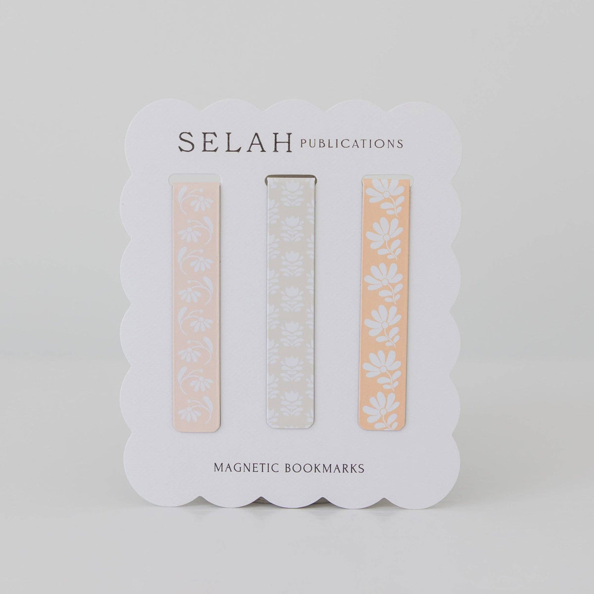Magnetic Bookmark: The Daisy Design